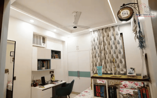 Creative Interior & Decor3.png